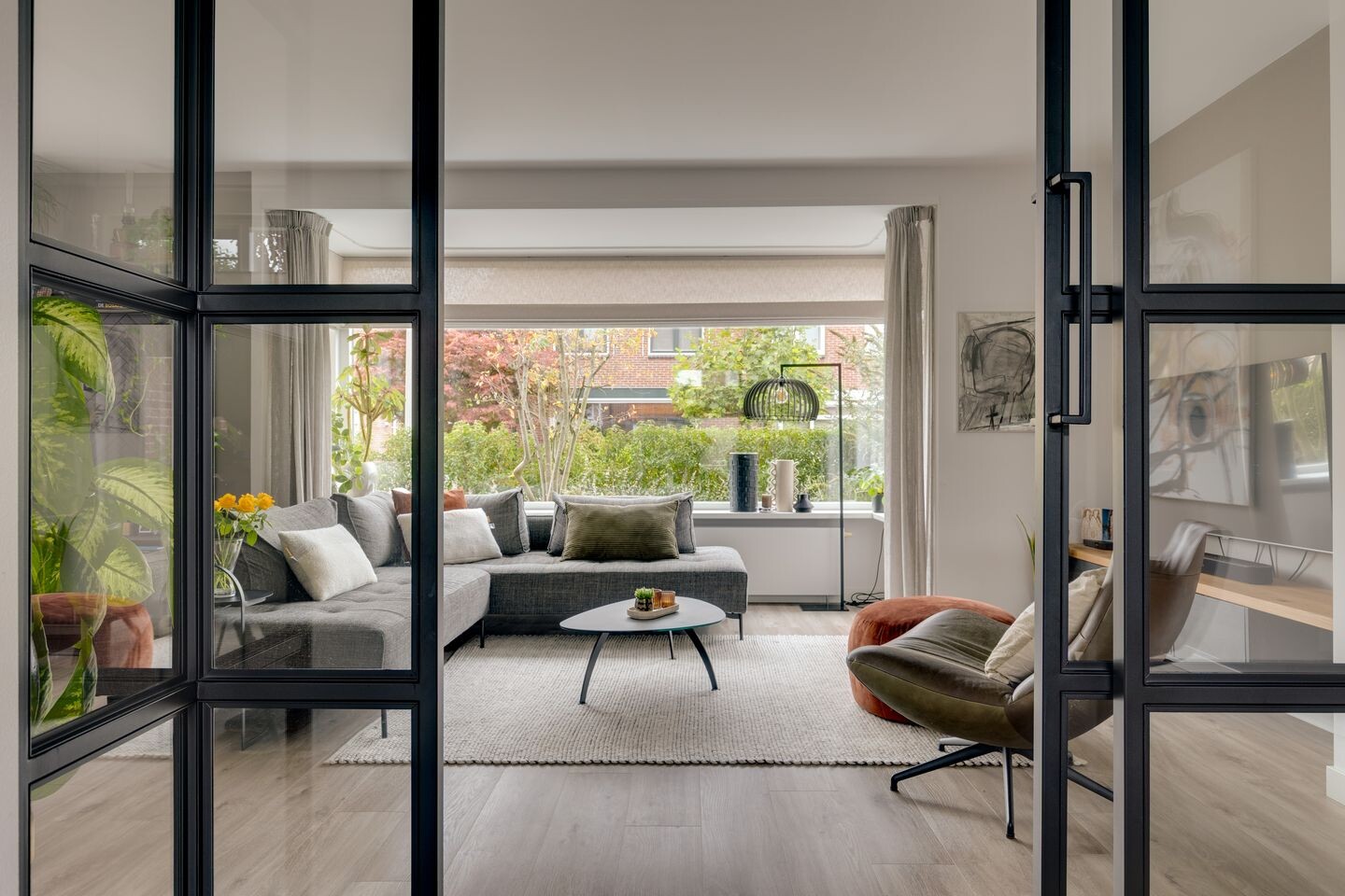 Twee-onder-één-kap te koop: Carry van Bruggenstraat 6, Zwolle