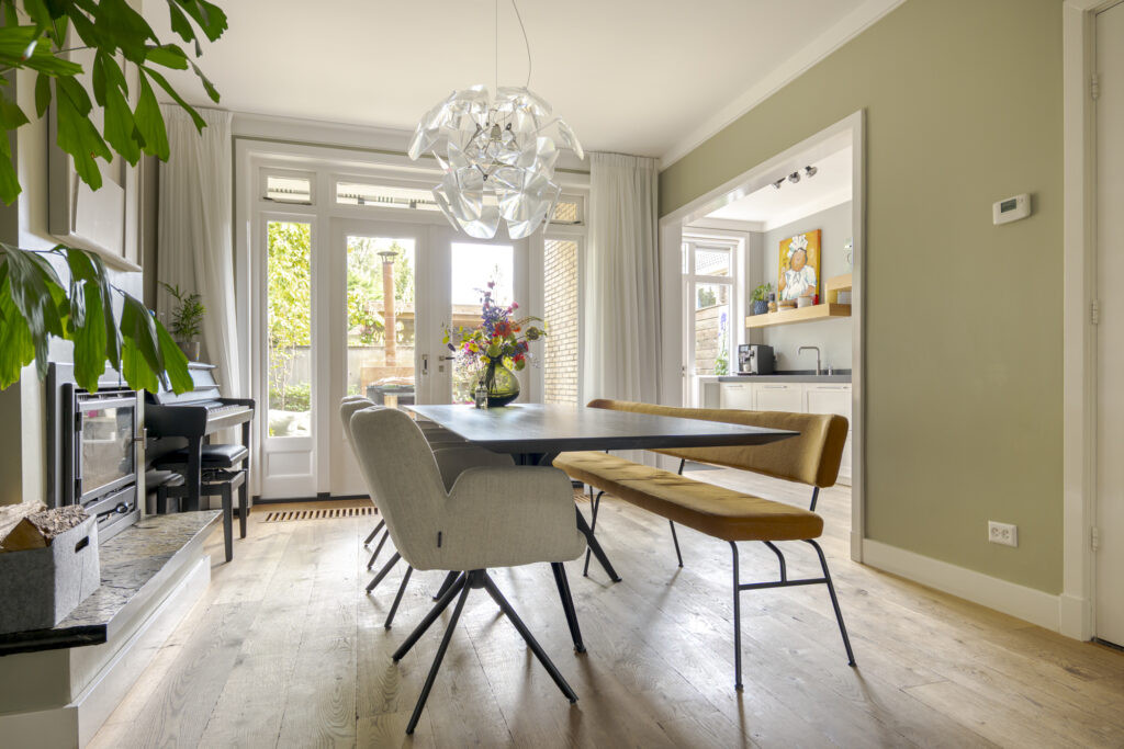 Tussenwoning te koop: Cornelis Houtmanstraat 7, Zwolle