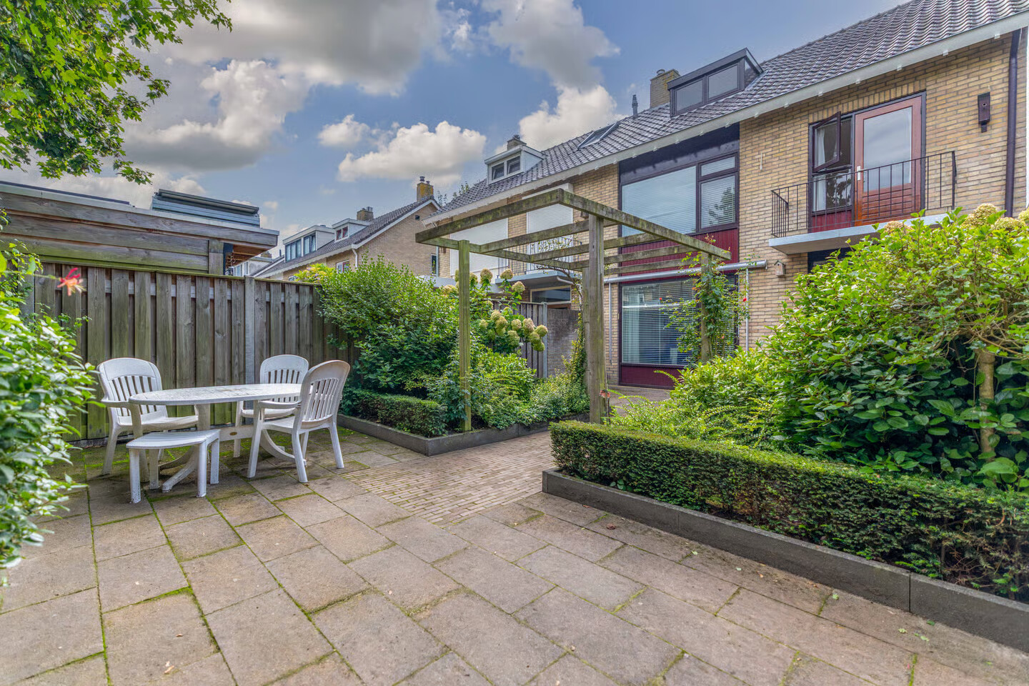 Twee-onder-één-kap te koop: Vossiuslaan 26, Zwolle