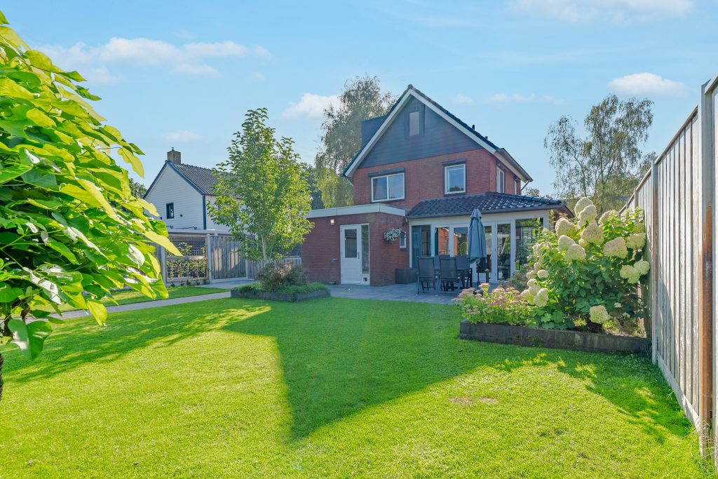 Vrijstaande woning te koop: Veldhoekweg 33, Zwolle