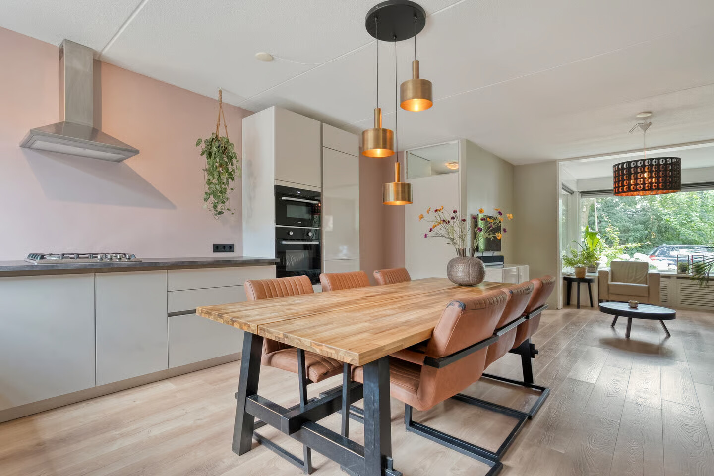 Tussenwoning te koop: Zeisweg 16, Zwolle