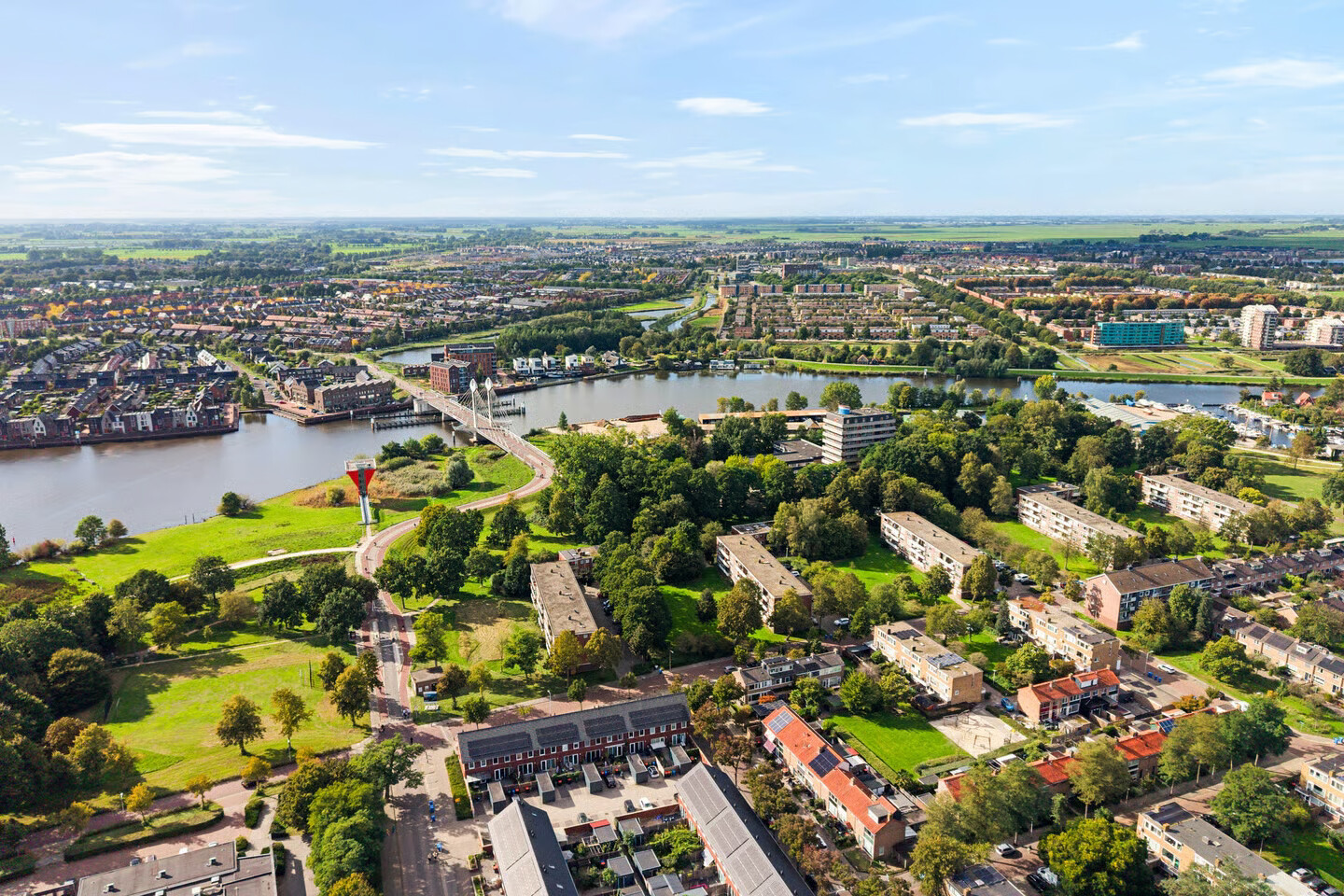 Tussenwoning te koop: Beethovenlaan 326, Zwolle
