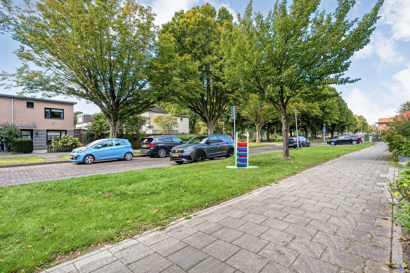 Tussenwoning te koop: Beethovenlaan 326, Zwolle