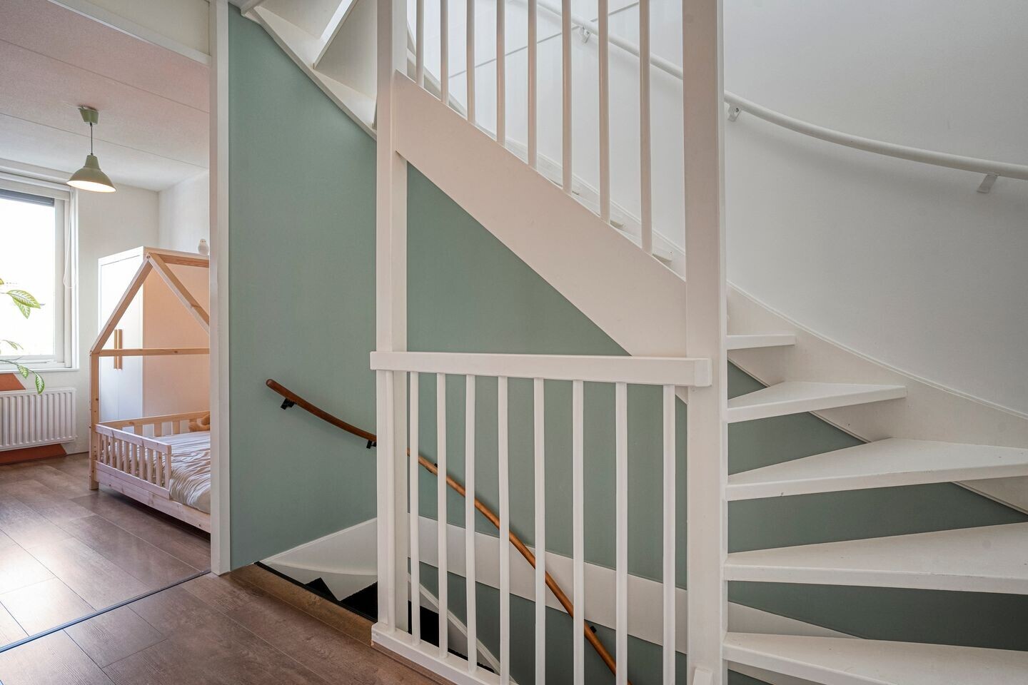 Tussenwoning te koop: Beethovenlaan 326, Zwolle