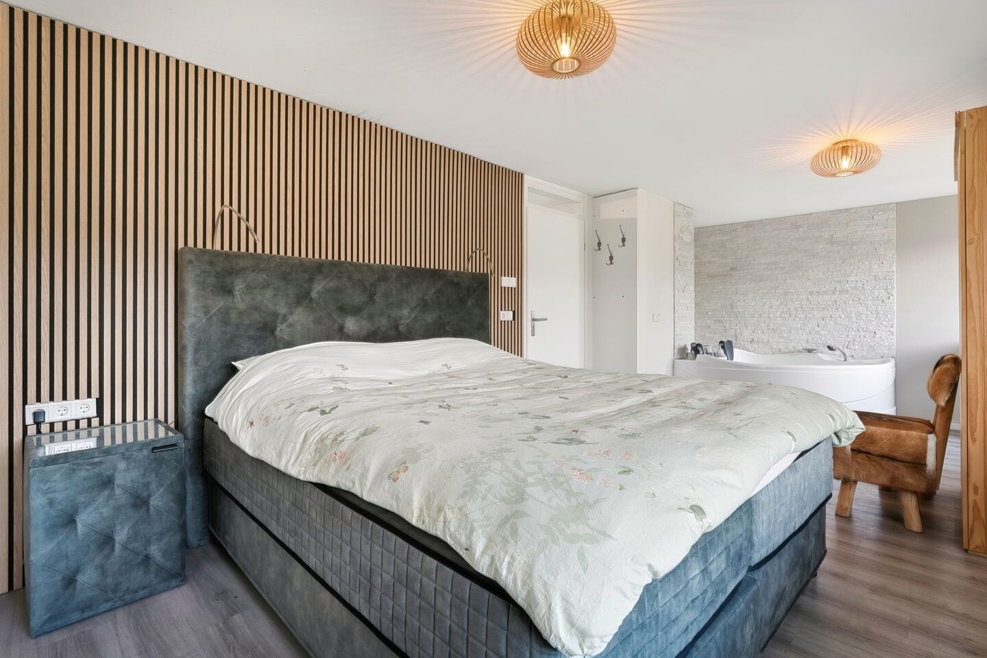 Twee-onder-één-kap te koop: Ravelstraat 36, Zwolle