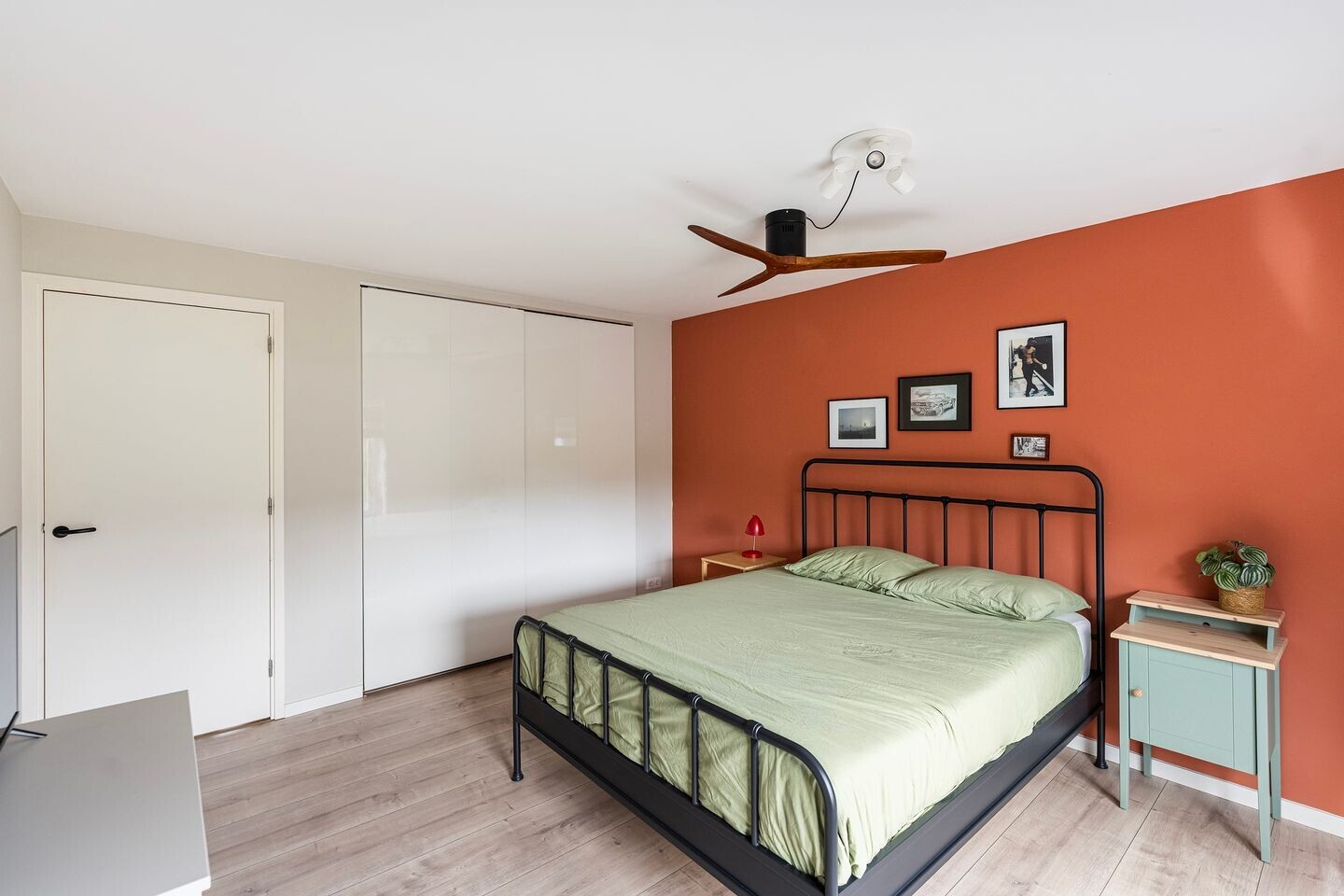 Tussenwoning te koop: Hagedoornweg 4, Zwolle