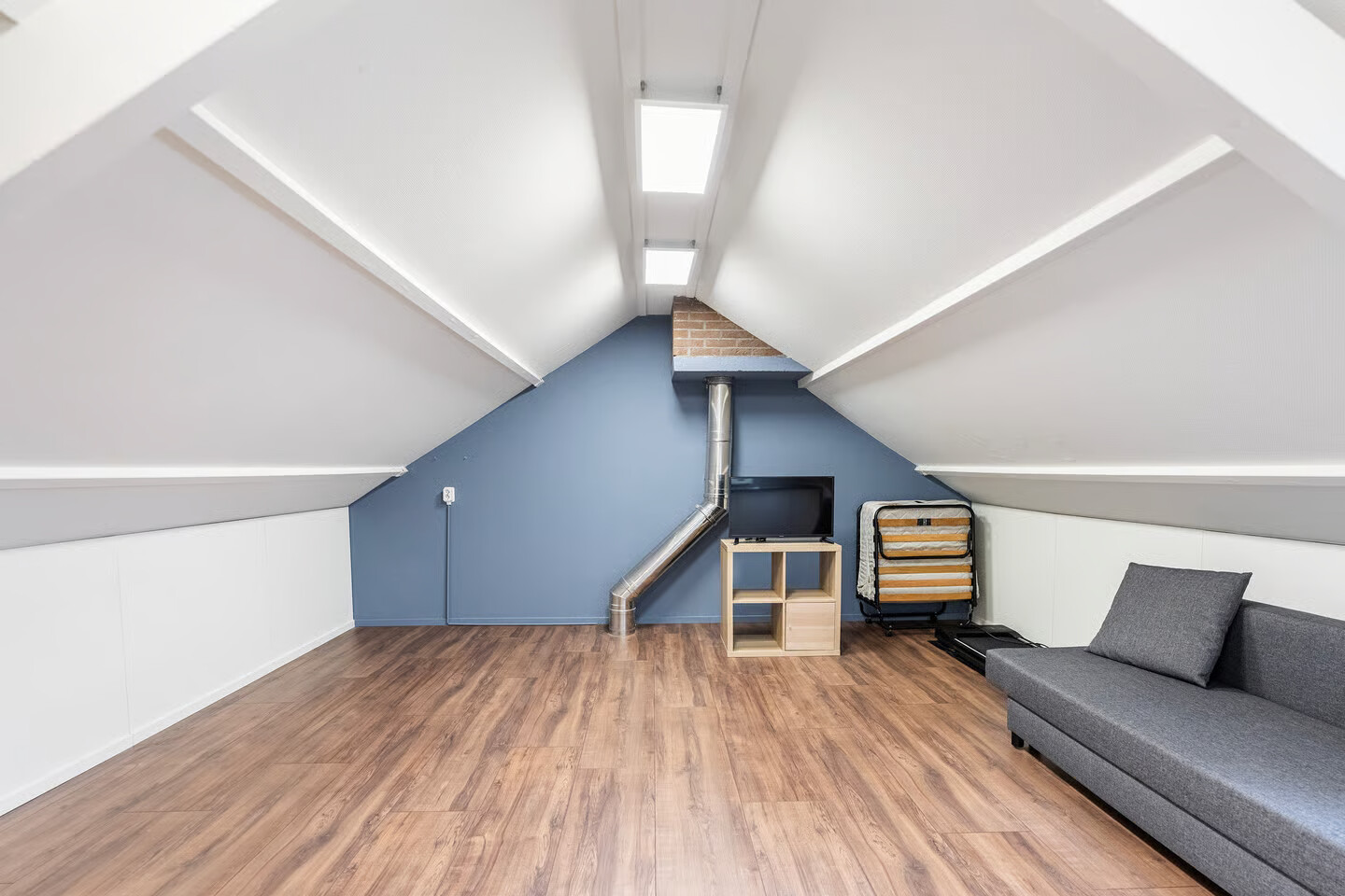 Tussenwoning te koop: Hagedoornweg 4, Zwolle