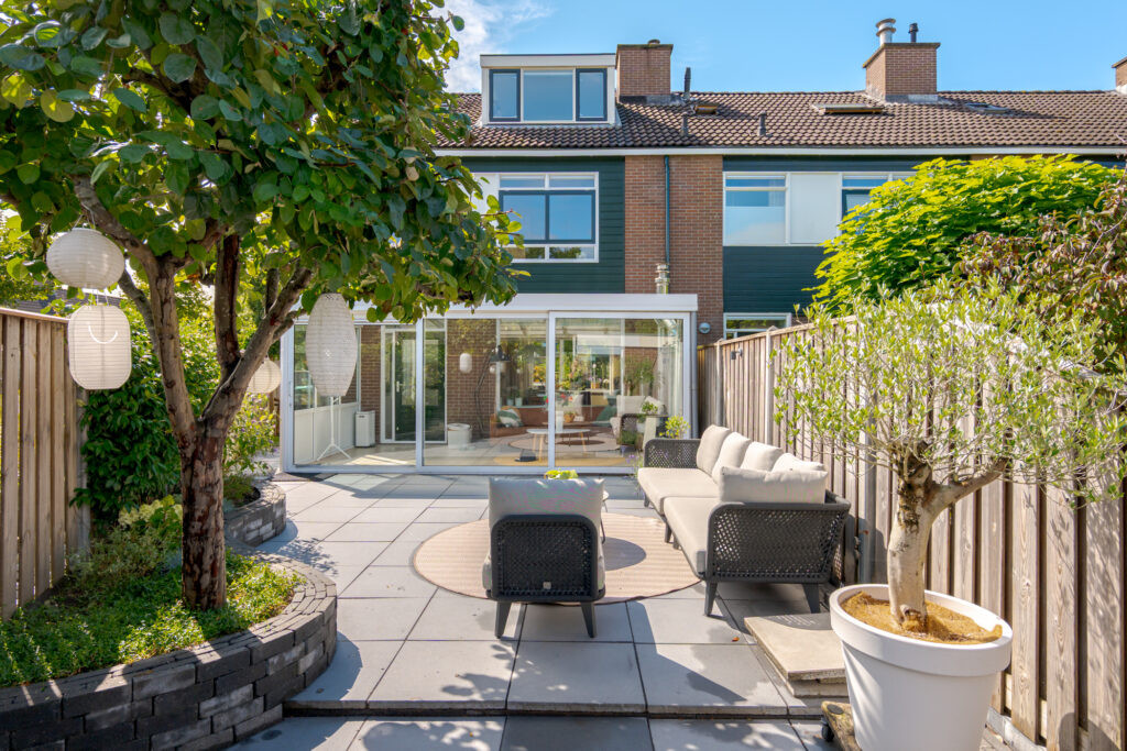 Hoekwoning te koop: Ereprijsweg 2, Zwolle