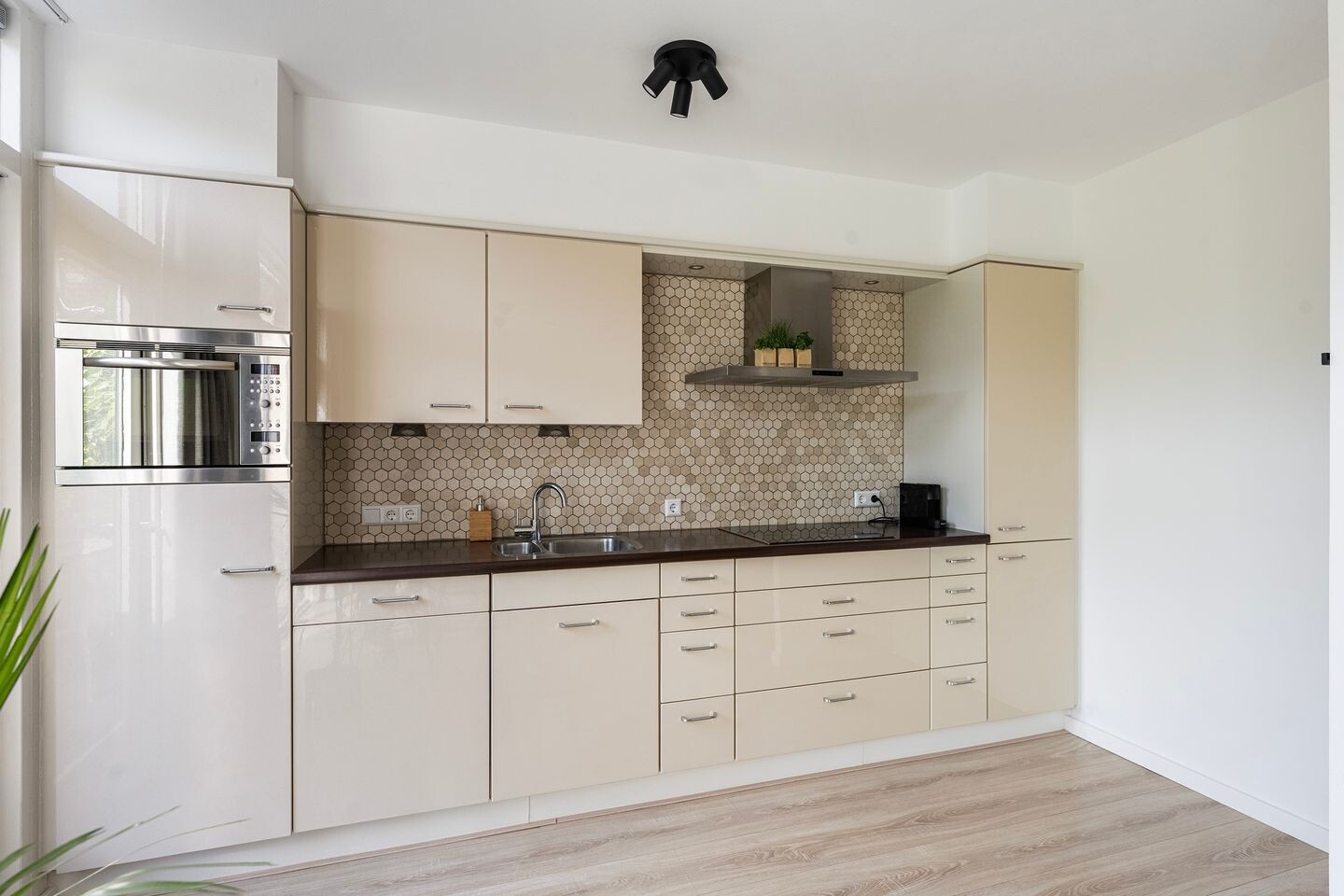 Tussenwoning te koop: Cichoreipad 16, Zwolle