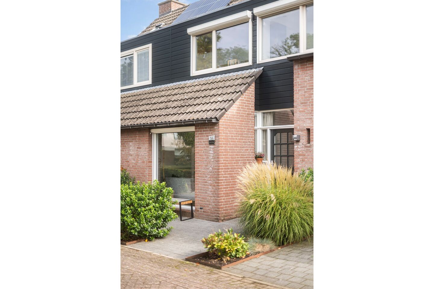 Tussenwoning te koop: Cichoreipad 16, Zwolle