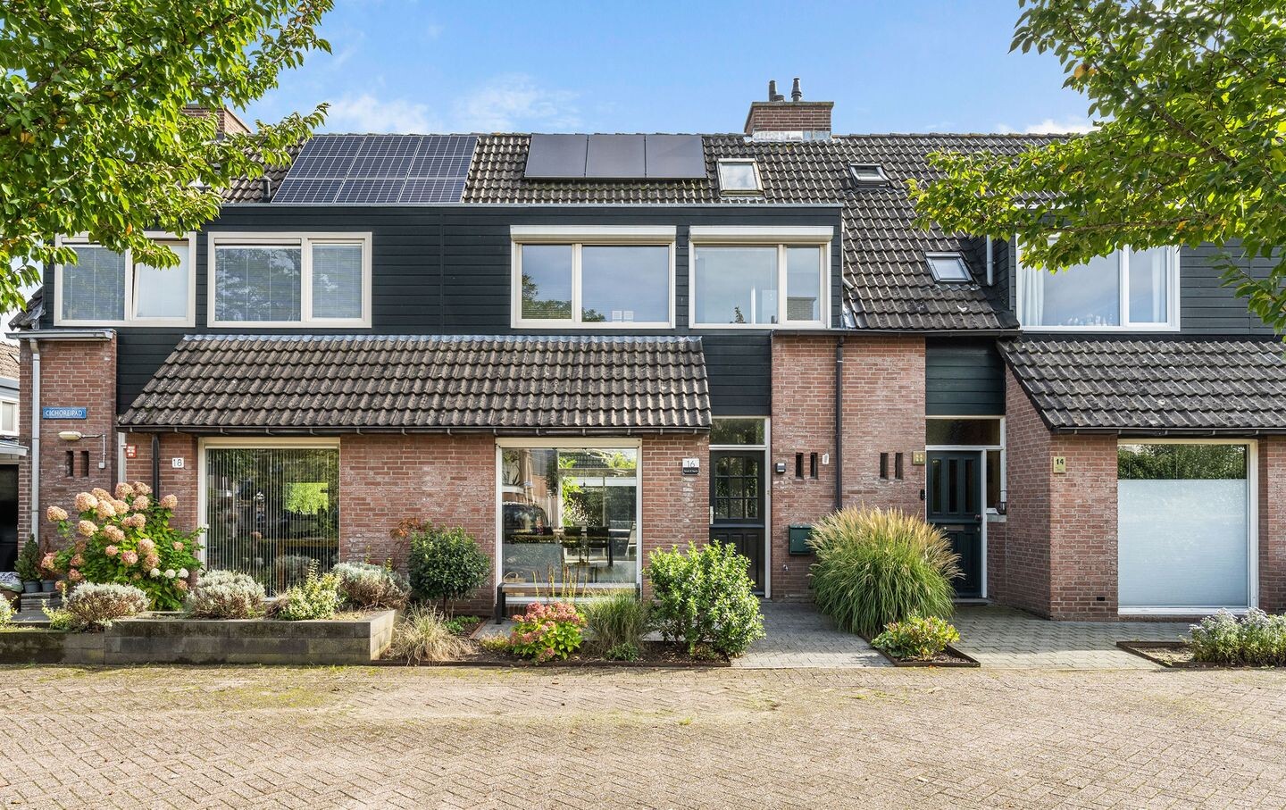 Tussenwoning te koop: Cichoreipad 16, Zwolle