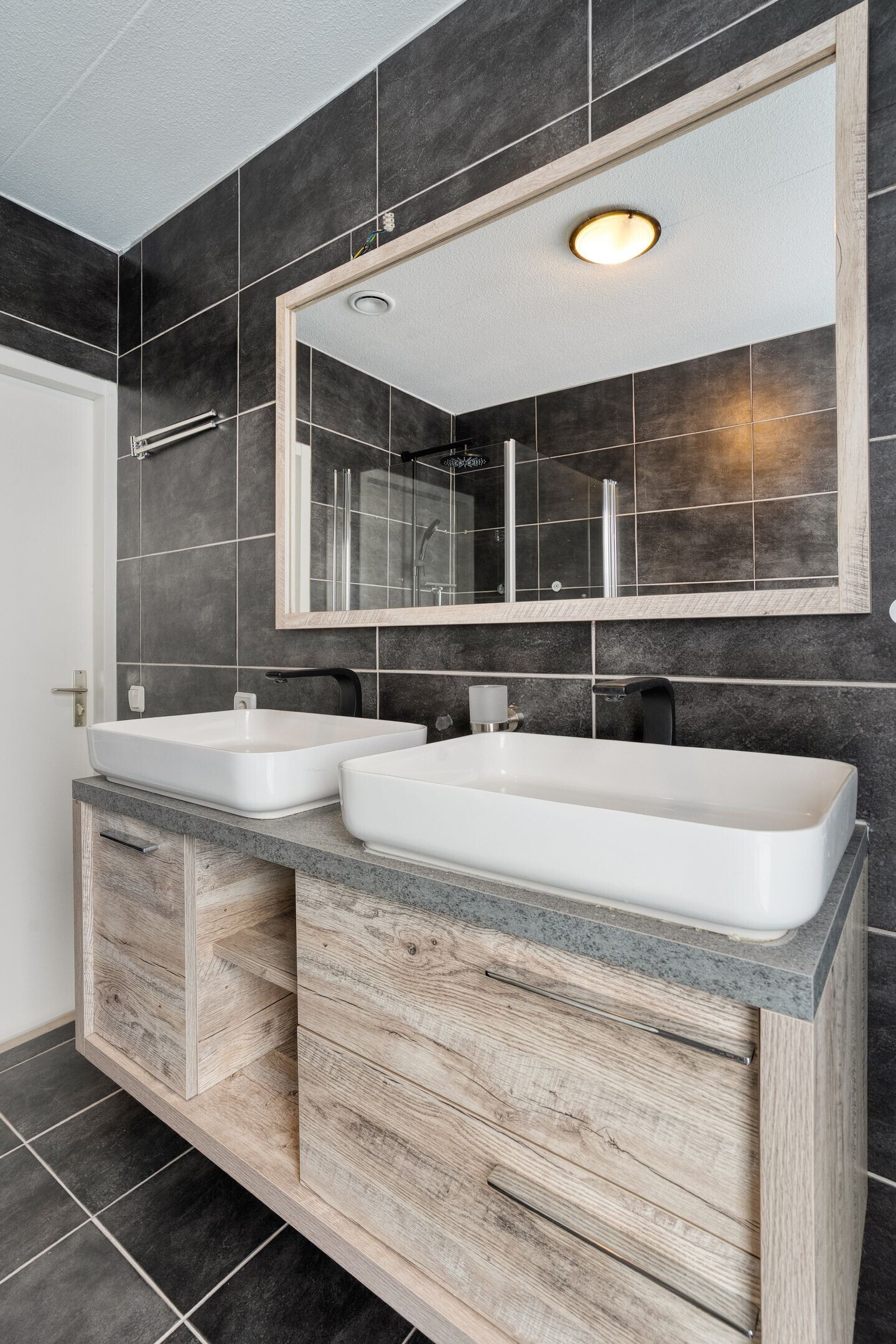 Tussenwoning te koop: Kalkbranderstraat 42, Zwolle