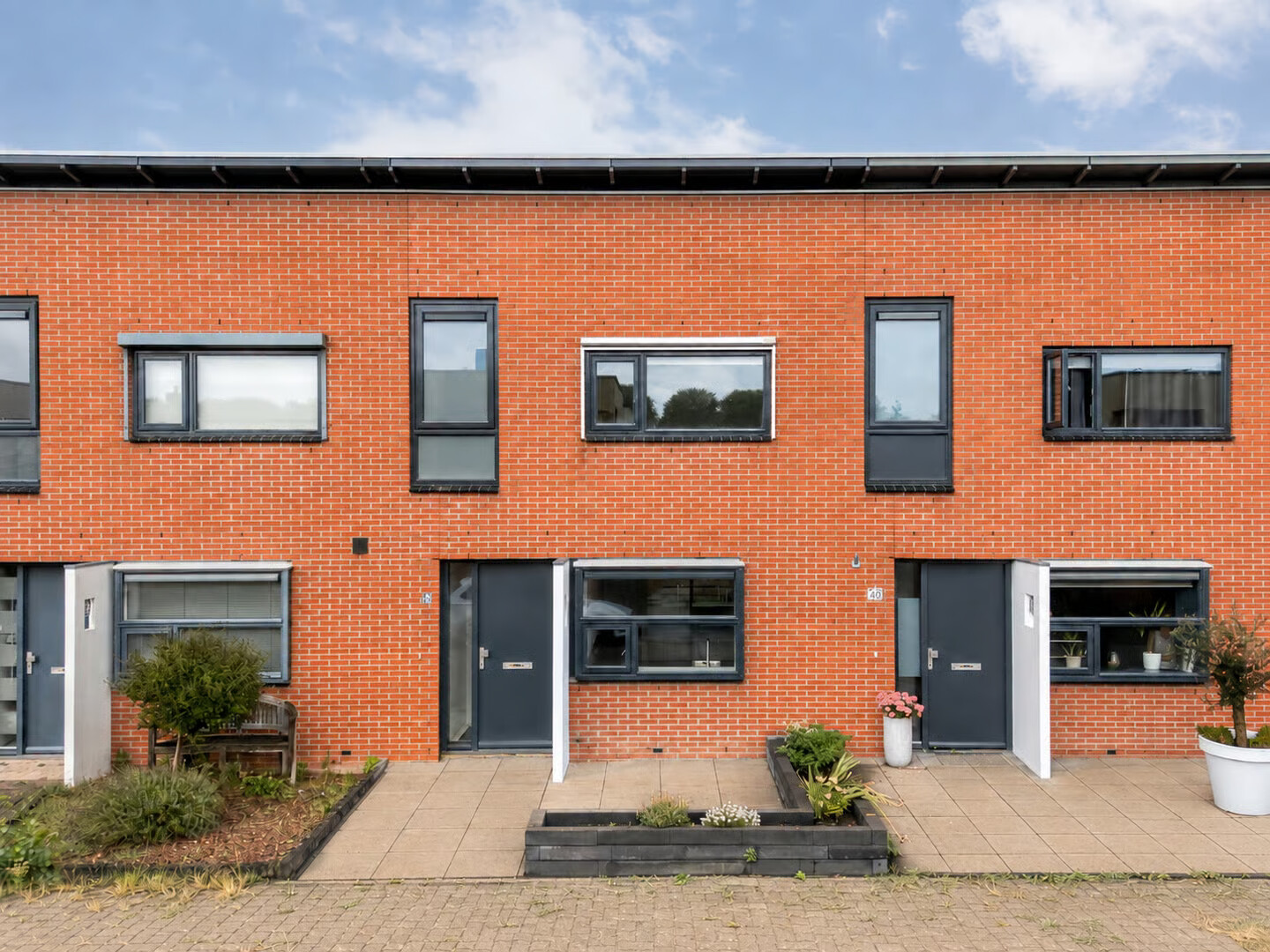 Tussenwoning te koop: Kalkbranderstraat 42, Zwolle