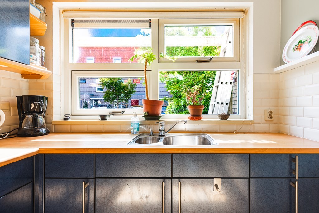 Tussenwoning te koop: Zomertalinghof 9, Zwolle