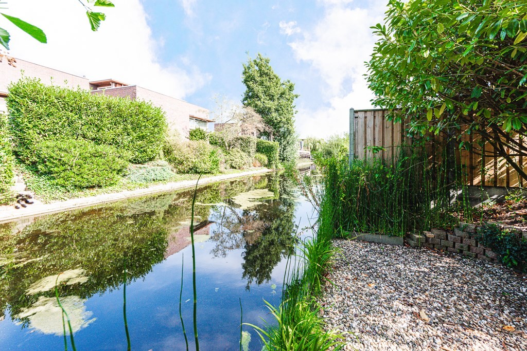 Tussenwoning te koop: Zomertalinghof 9, Zwolle