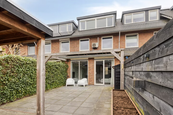 Tussenwoning te koop: Hofstedestraat 24, Zwolle