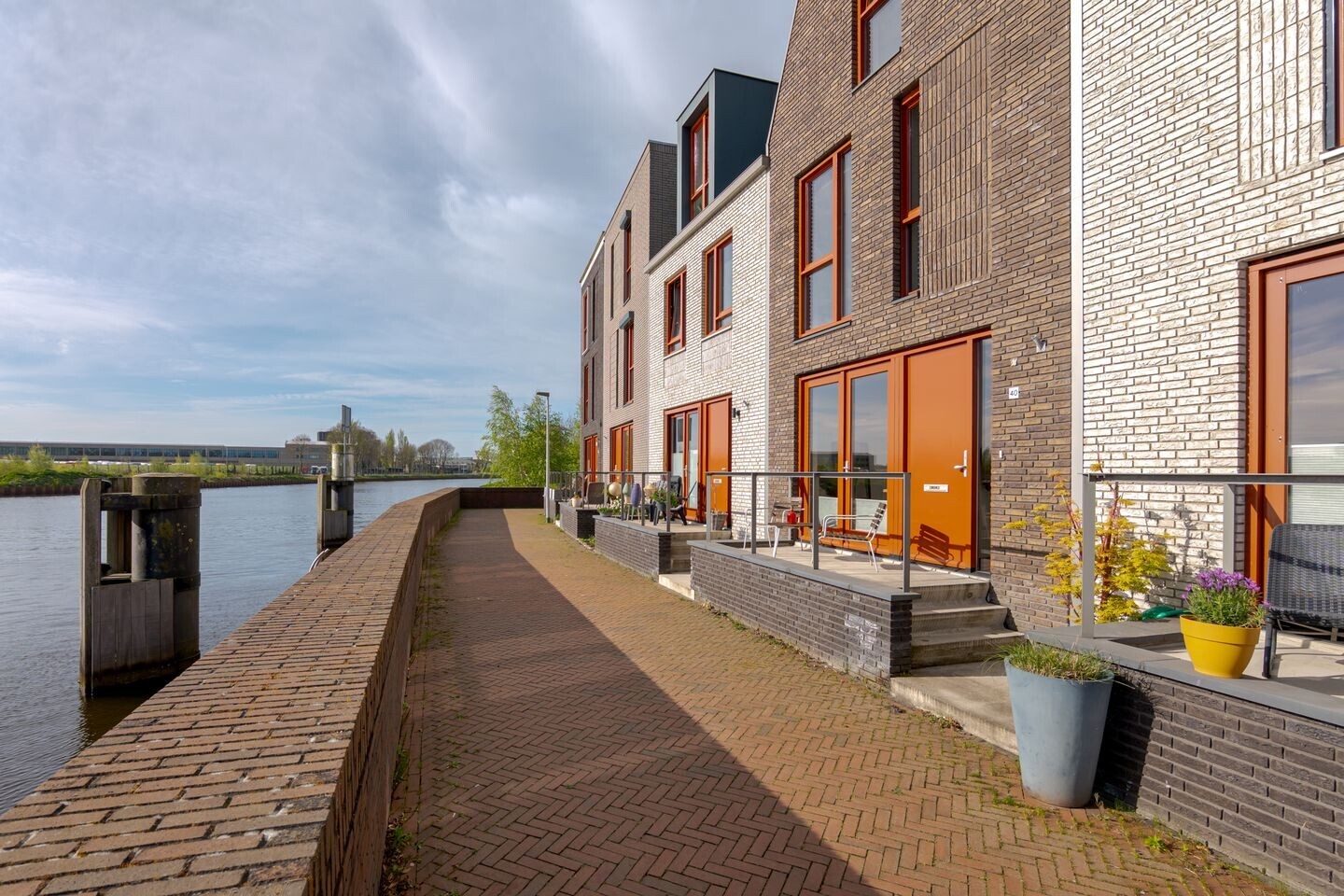 Tussenwoning te koop: Schansstraat 40, Zwolle