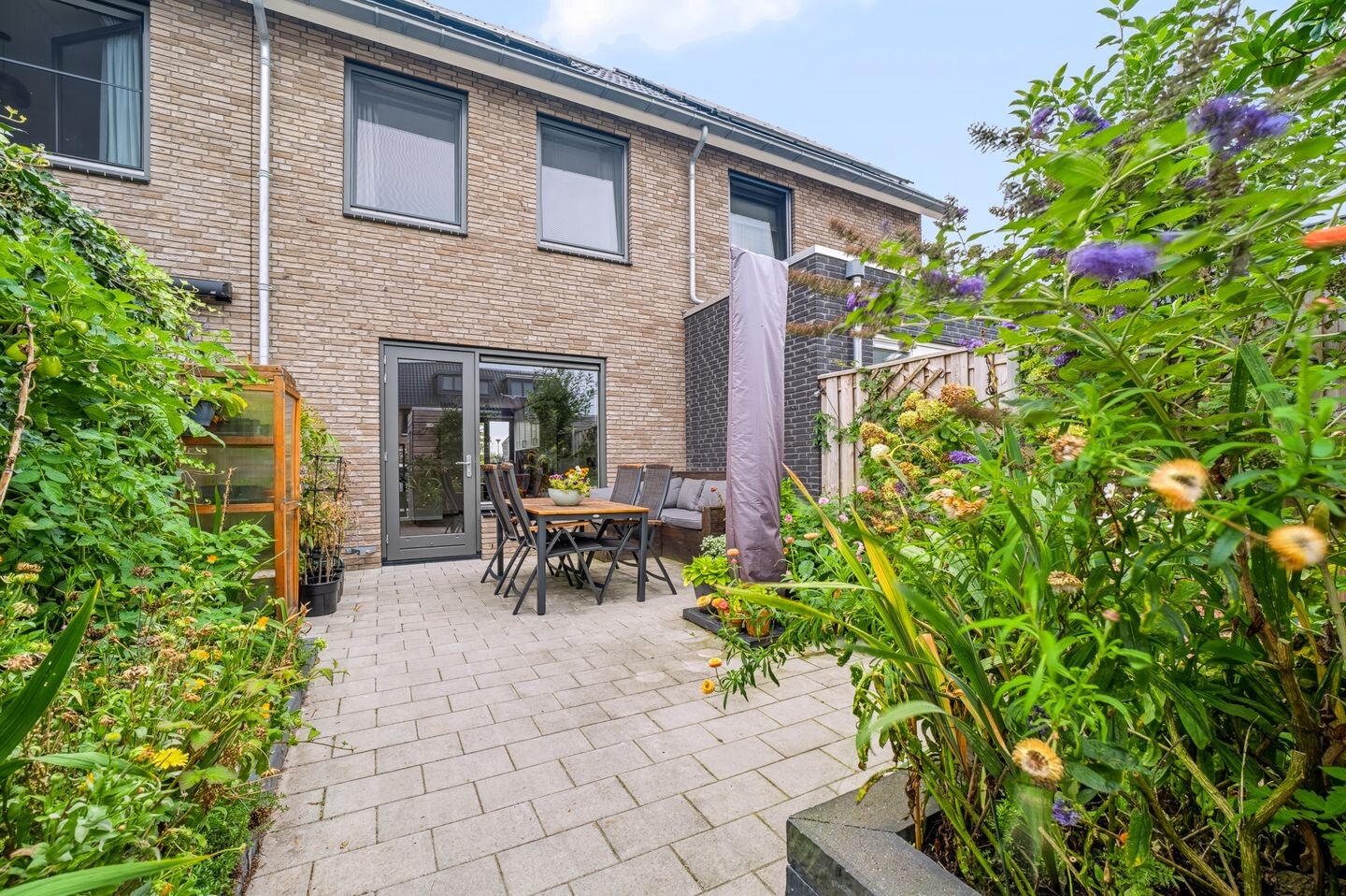 Tussenwoning te koop: Blauwselmolen 5, Zwolle