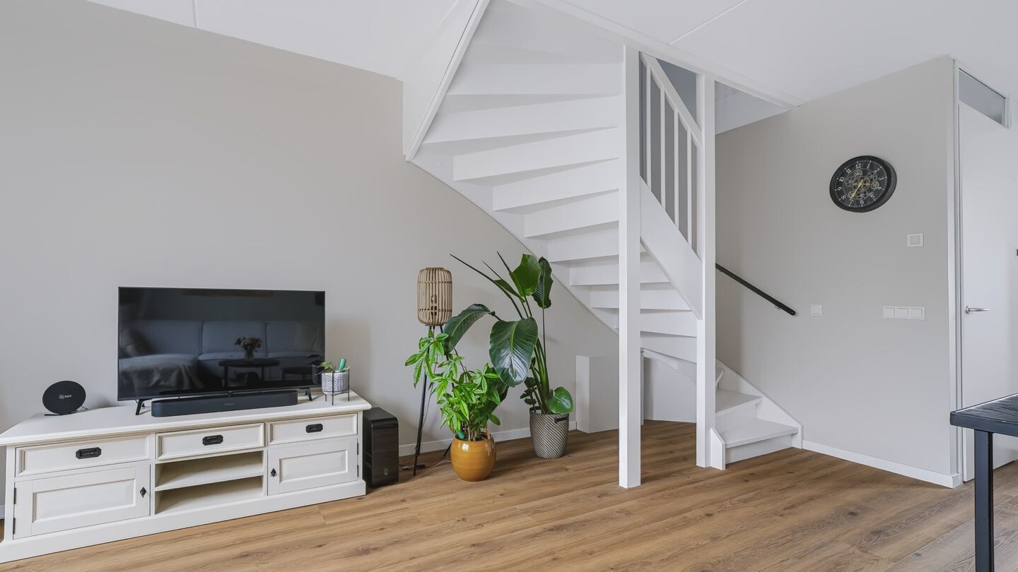 Tussenwoning te koop: Blauwselmolen 5, Zwolle