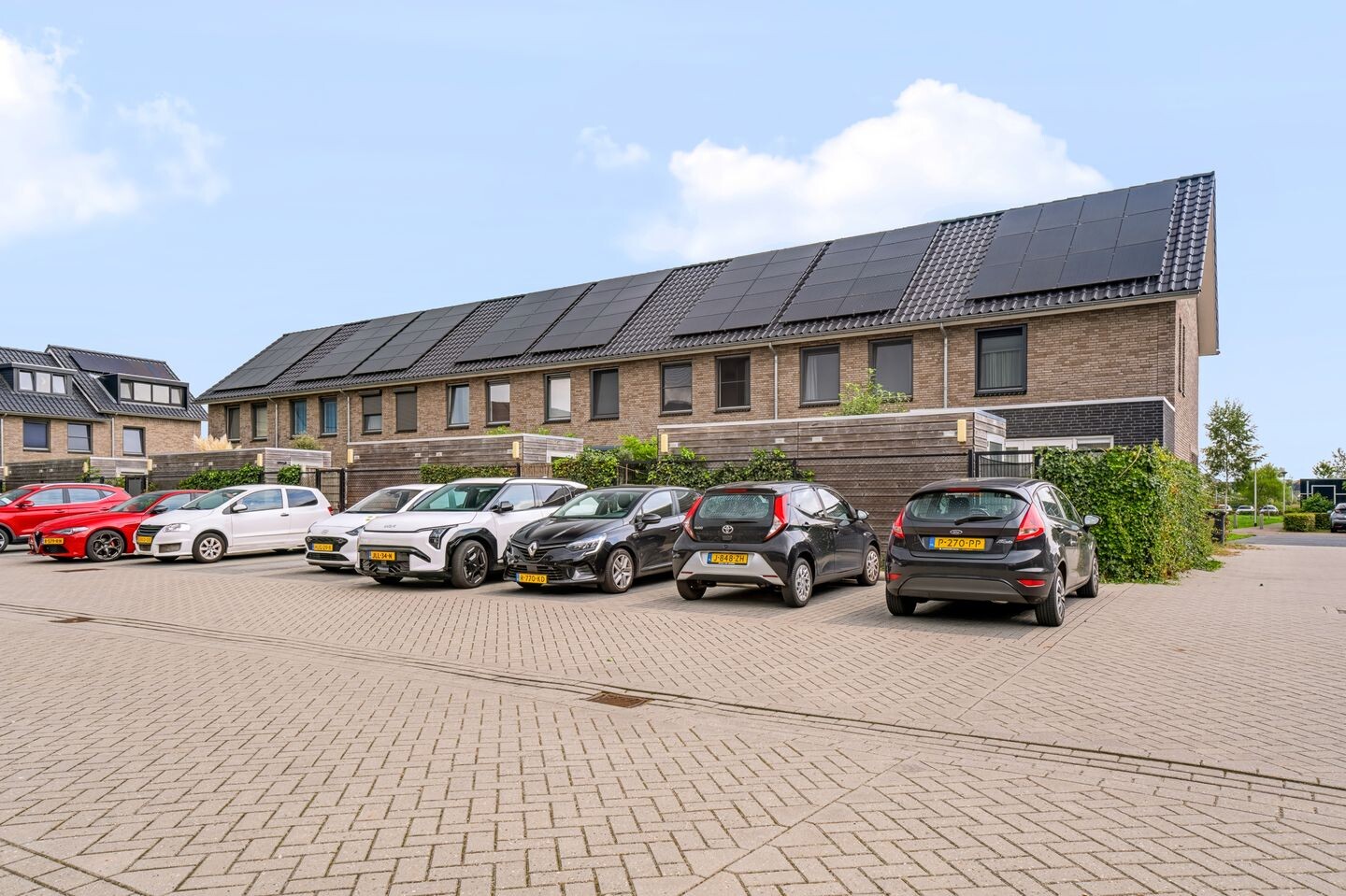 Tussenwoning te koop: Blauwselmolen 5, Zwolle