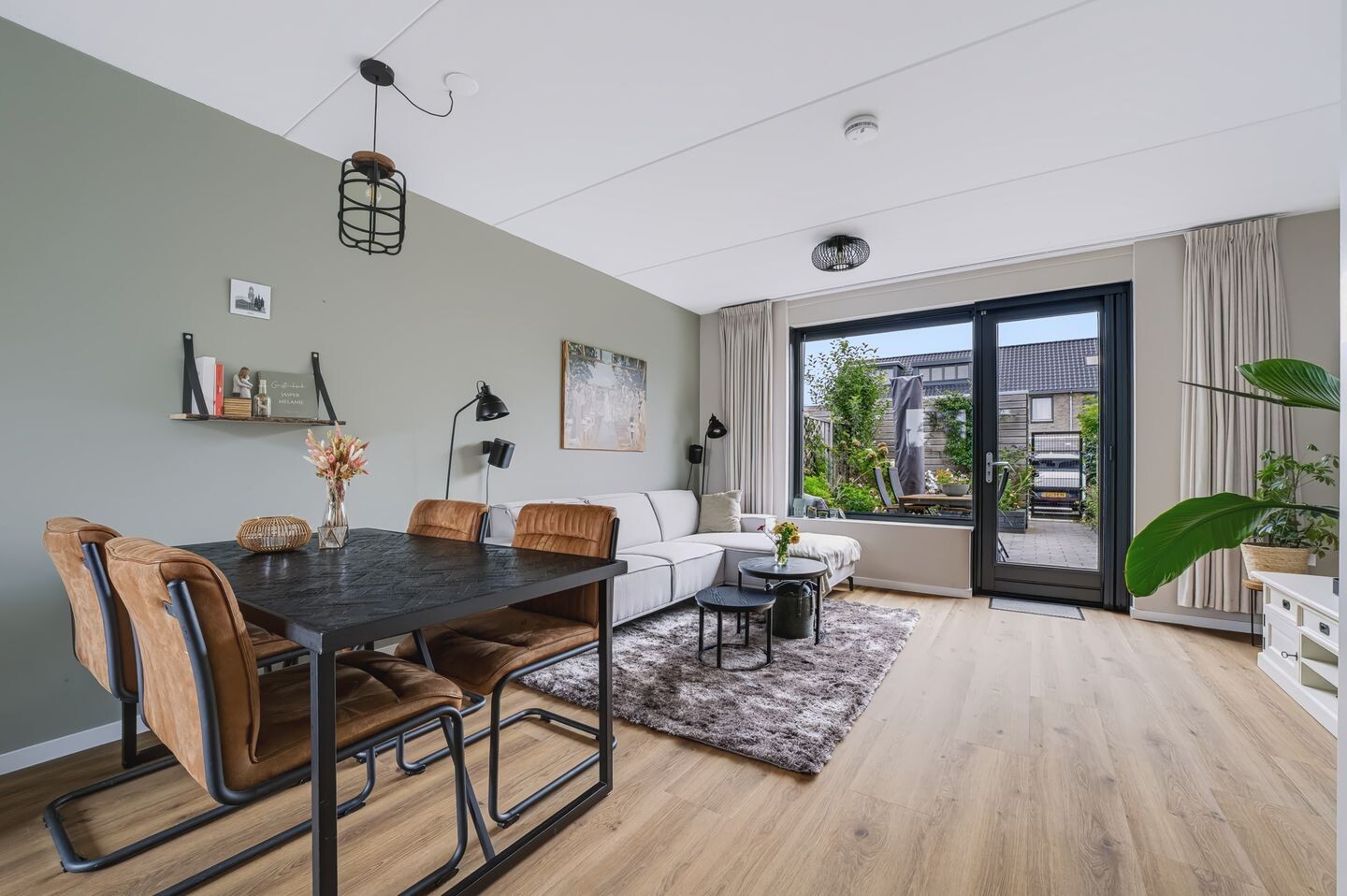 Tussenwoning te koop: Blauwselmolen 5, Zwolle