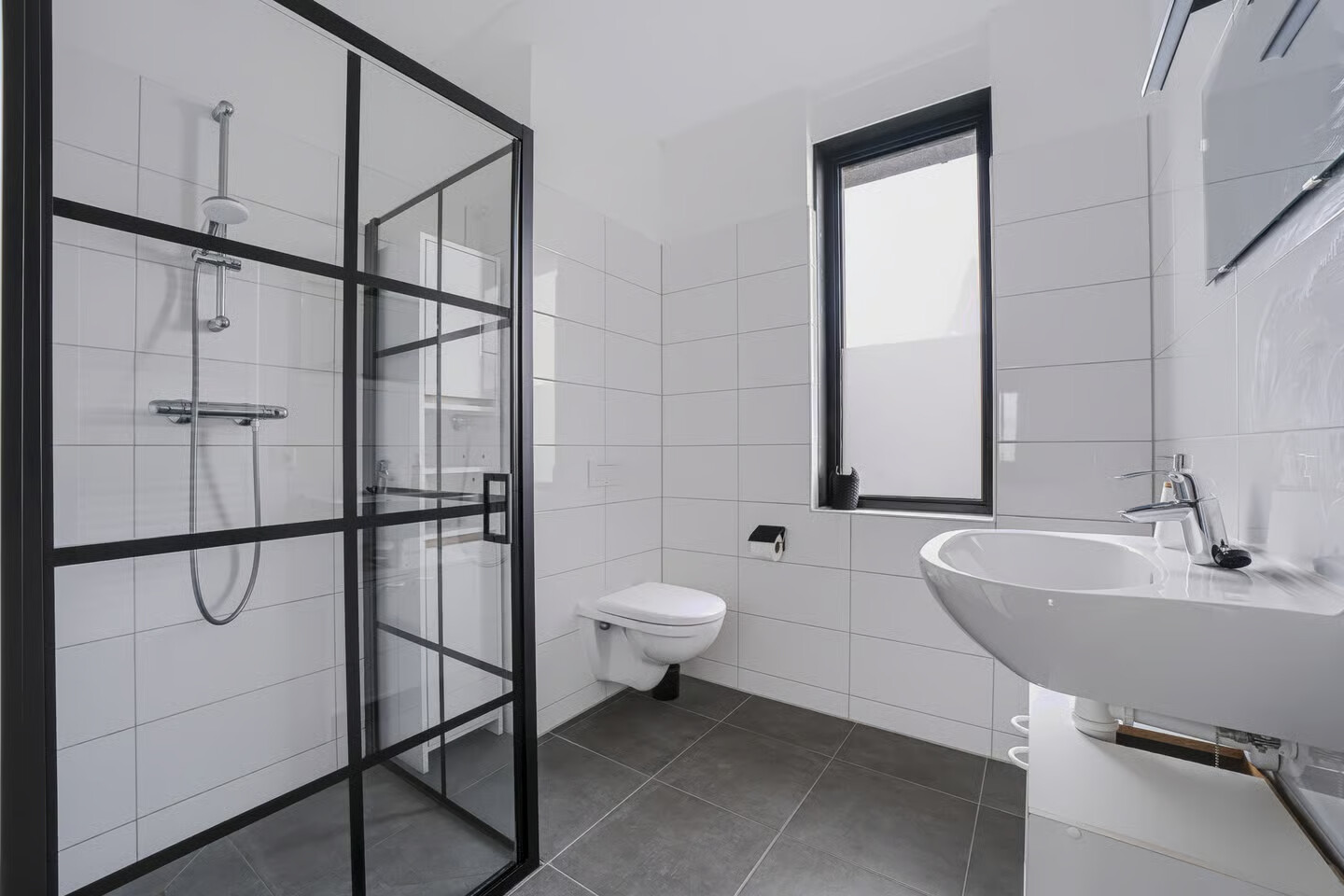 Tussenwoning te koop: Blauwselmolen 5, Zwolle