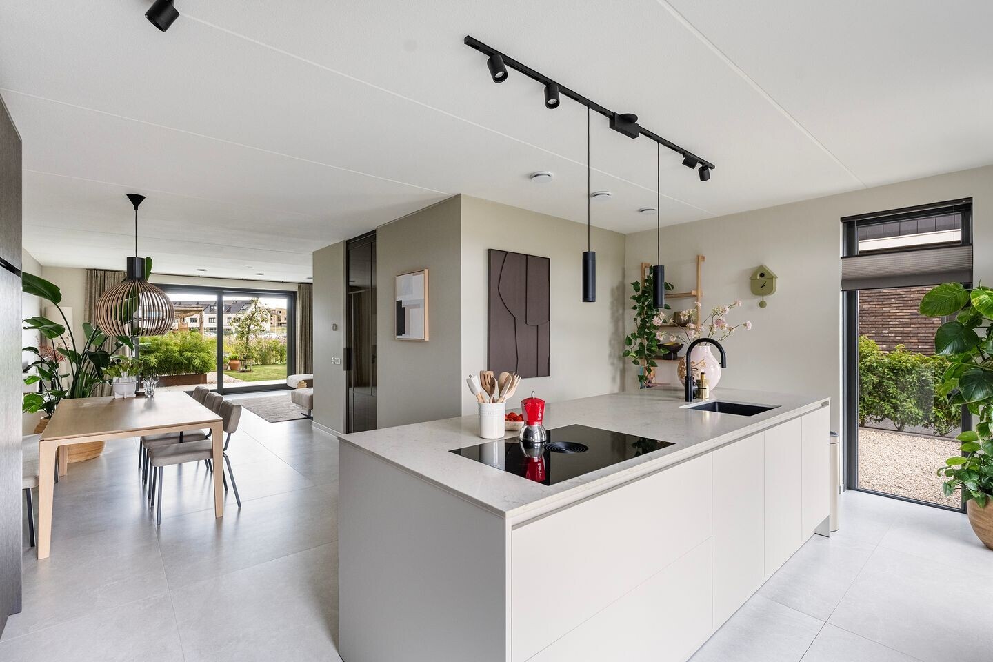 Tussenwoning te koop: De Hoop 25, Zwolle