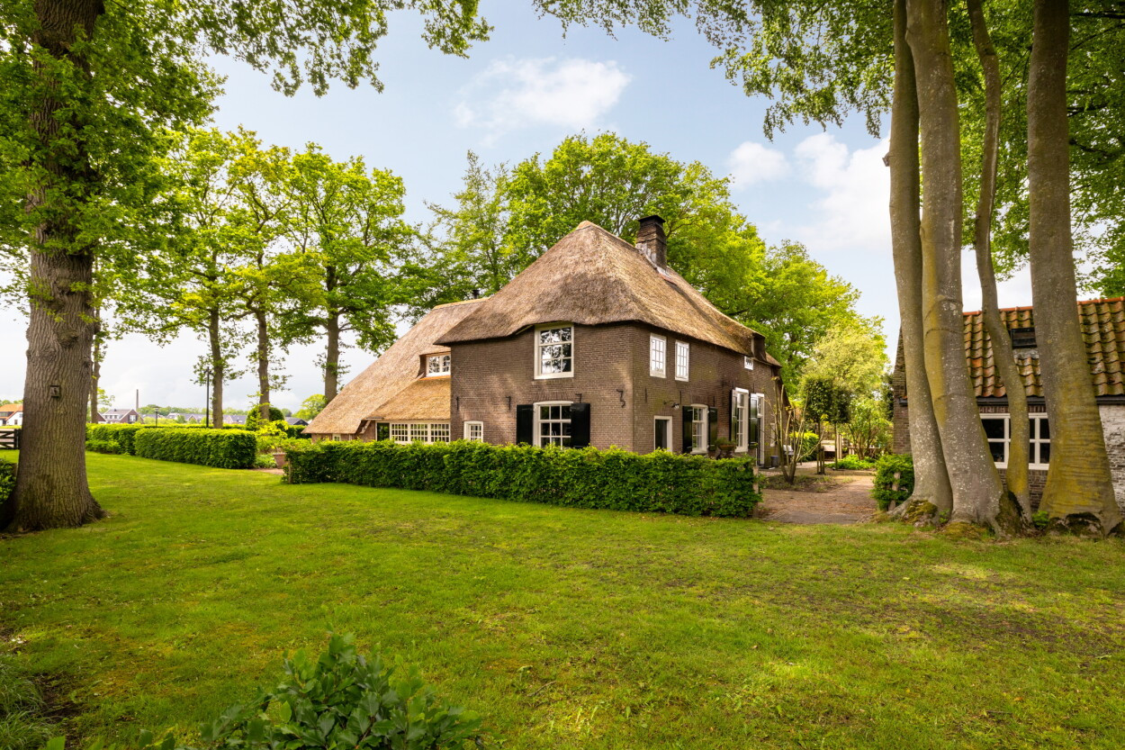 Vrijstaande woning te koop: Veelhorsterweg 25, Nunspeet