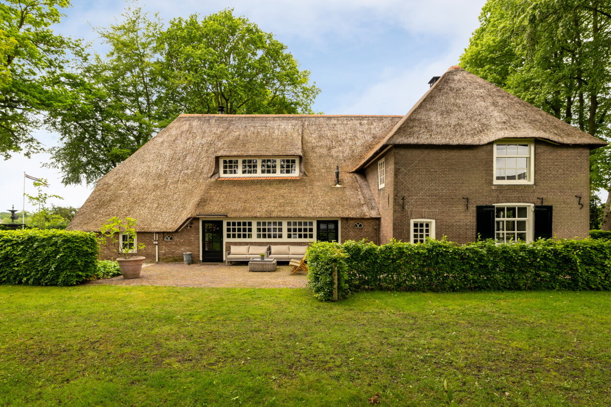 Vrijstaande woning te koop: Veelhorsterweg 25, Nunspeet