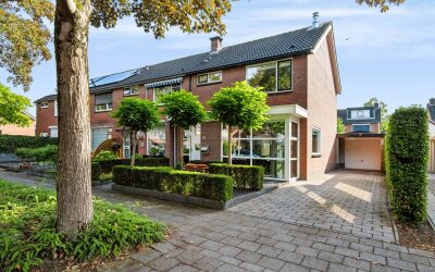 Van Hallstraat 28