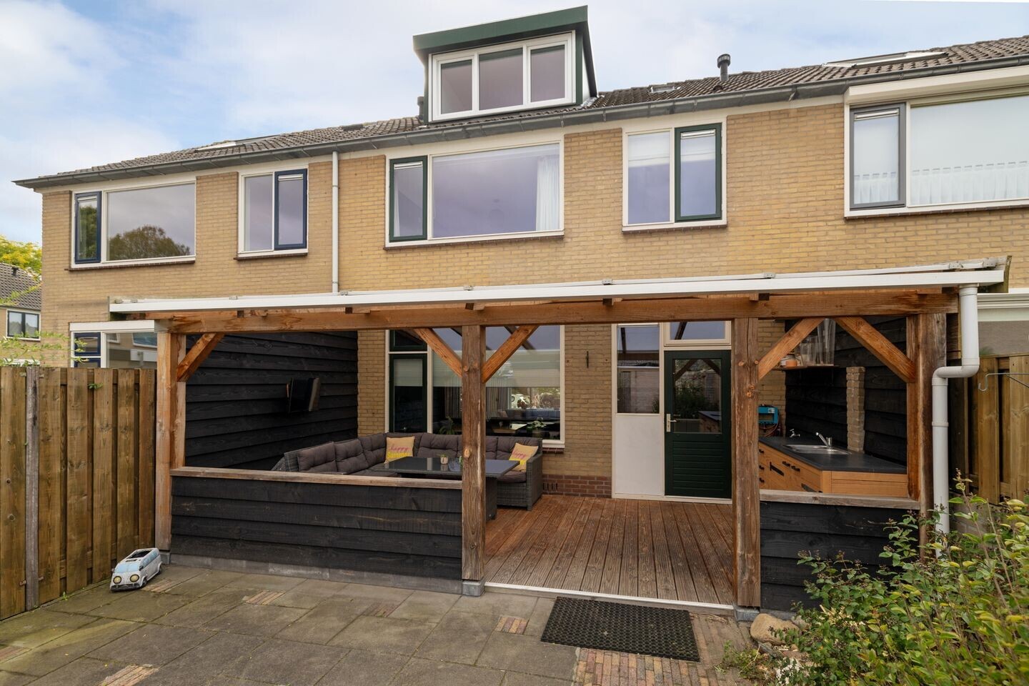 Tussenwoning te koop: Jan Mankesstraat 16, Nunspeet