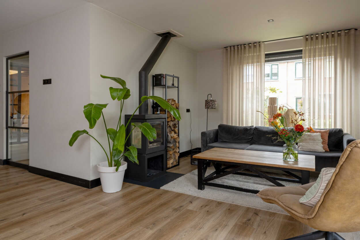 Twee-onder-één-kap te koop: Roggeweg 32, Elspeet