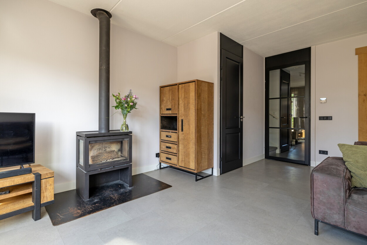 Tussenwoning te koop: Feytahof 13, Elspeet