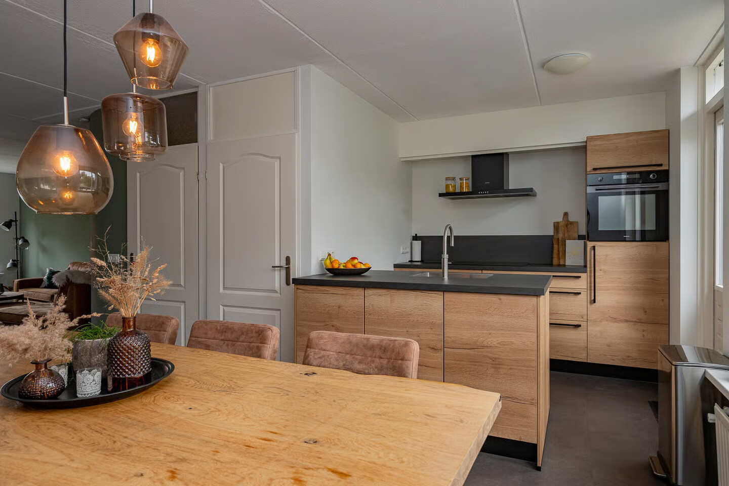 Tussenwoning te koop: Clakenweg 27, Elburg
