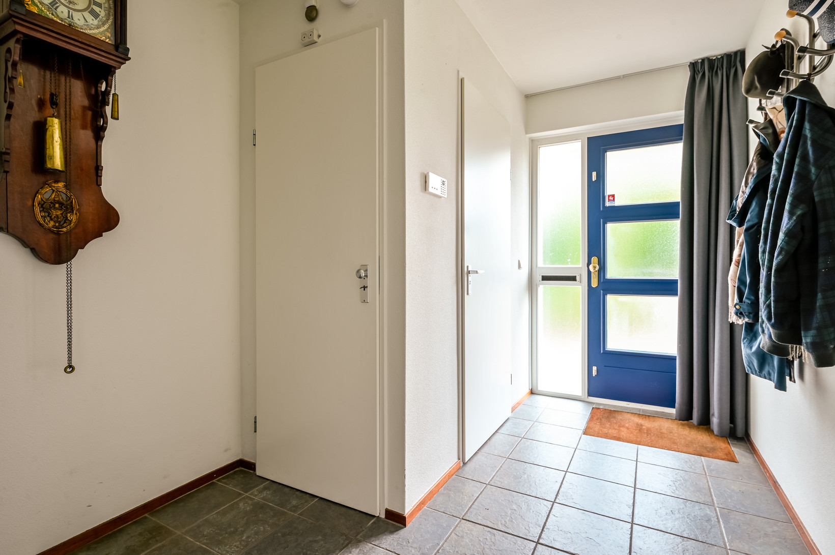 Hoekwoning te koop: Altenaweg 2, Elburg