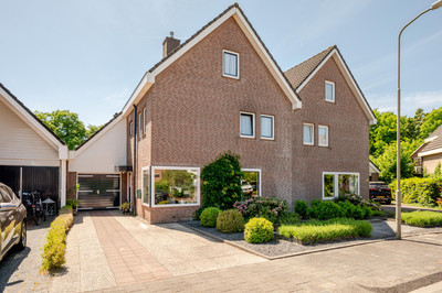 Lange Wijden 60