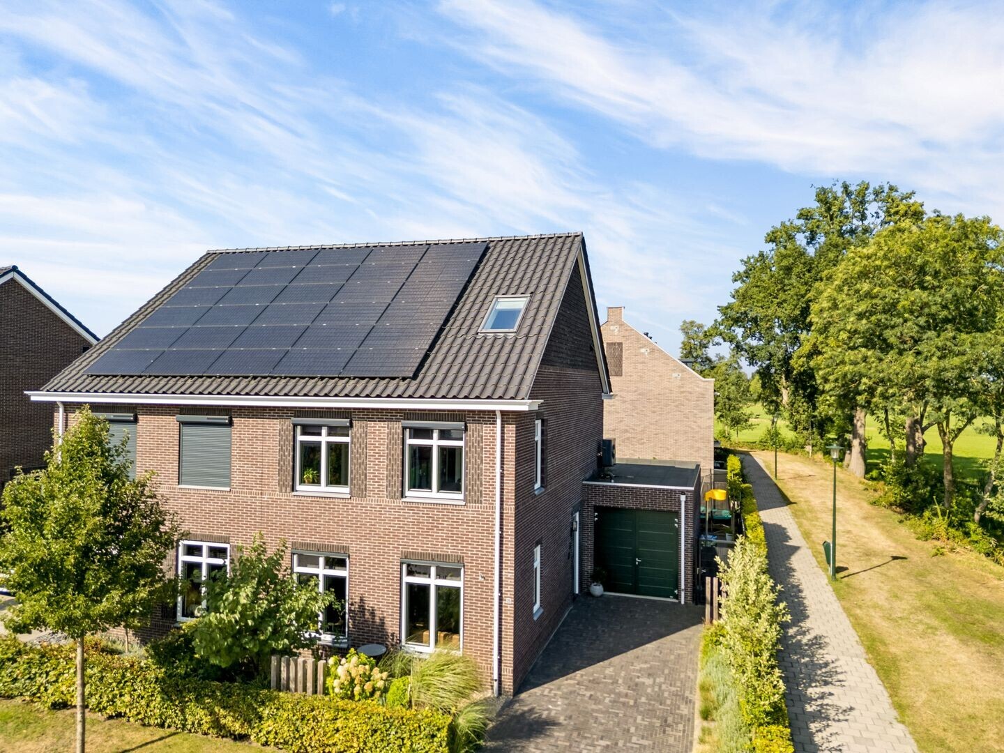 Twee-onder-één-kap te koop: Molendijkjes 25, Elburg