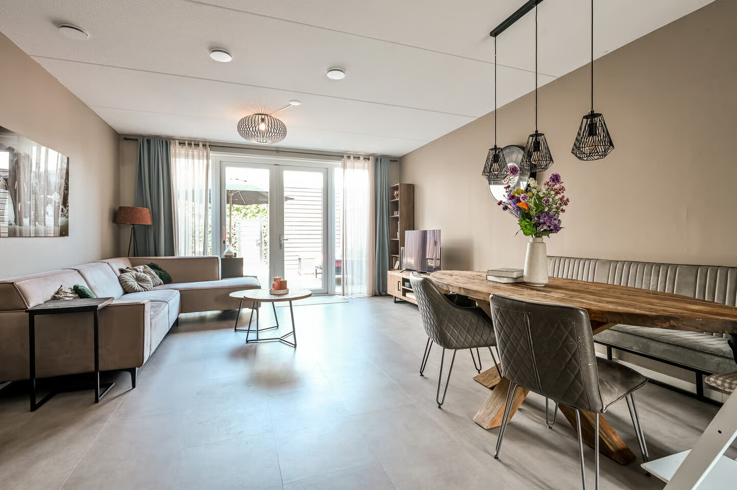 Tussenwoning te koop: Molendijkjes 5, Elburg
