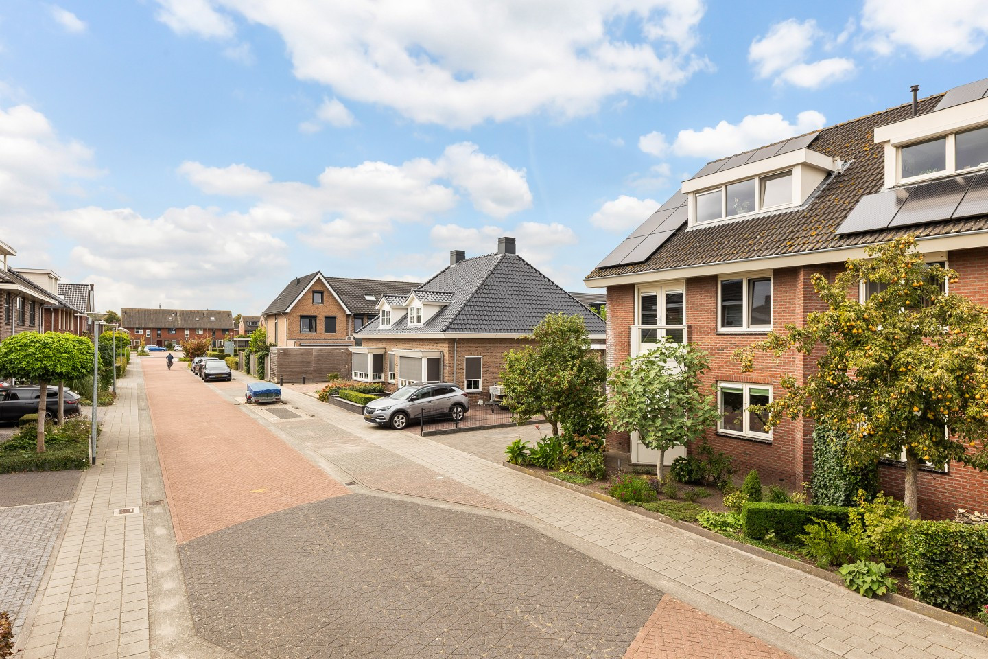 Twee-onder-één-kap te koop: Marga Klompéstraat 10, Wezep