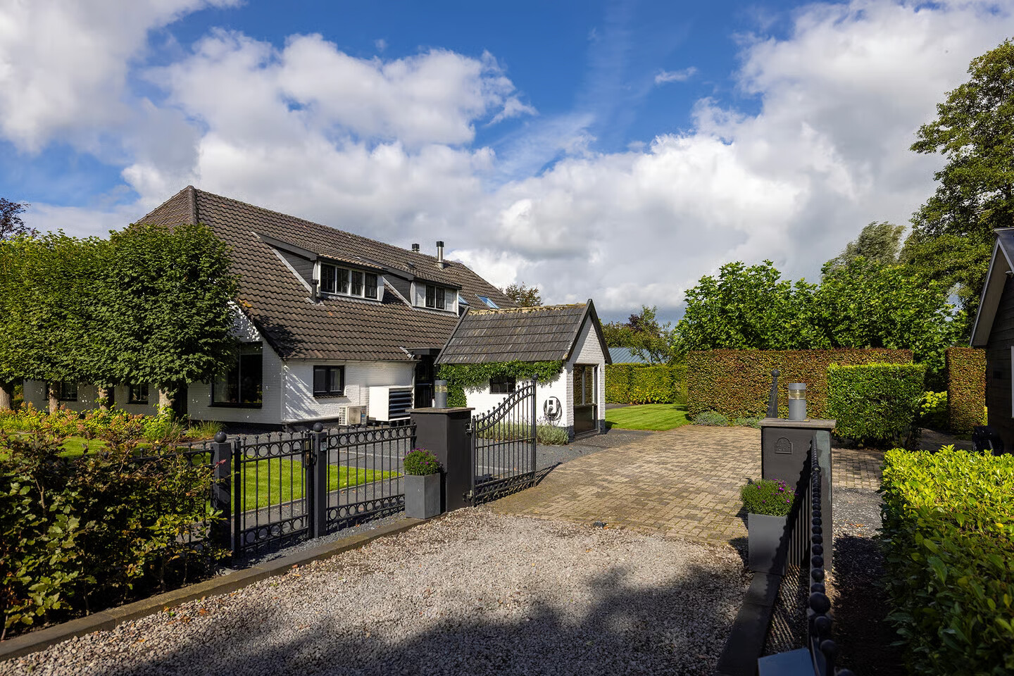Twee-onder-één-kap te koop: Bovenheigraaf 26A, Oldebroek