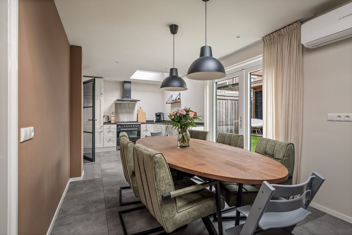 Hoekwoning te koop: de lange slag 13, Heeten