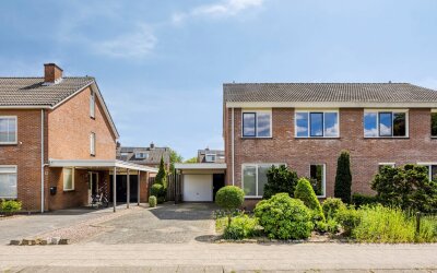 de Lange Slagen 25