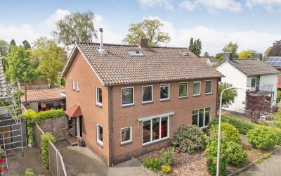 Prins Bernhardstraat 25
