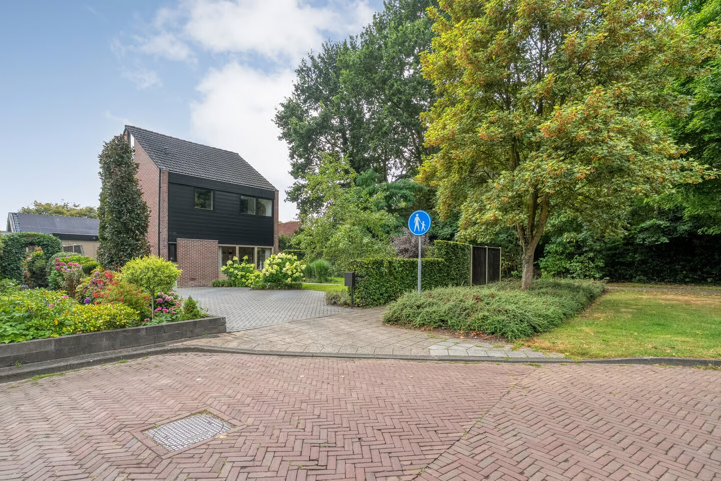Vrijstaande woning te koop: Klipperstraat 1, Lemelerveld