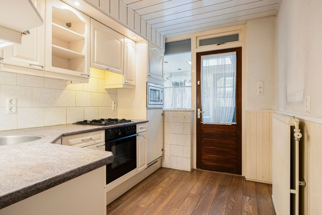 Hoekwoning te koop: Elisabeth Poststraat 16, Epe
