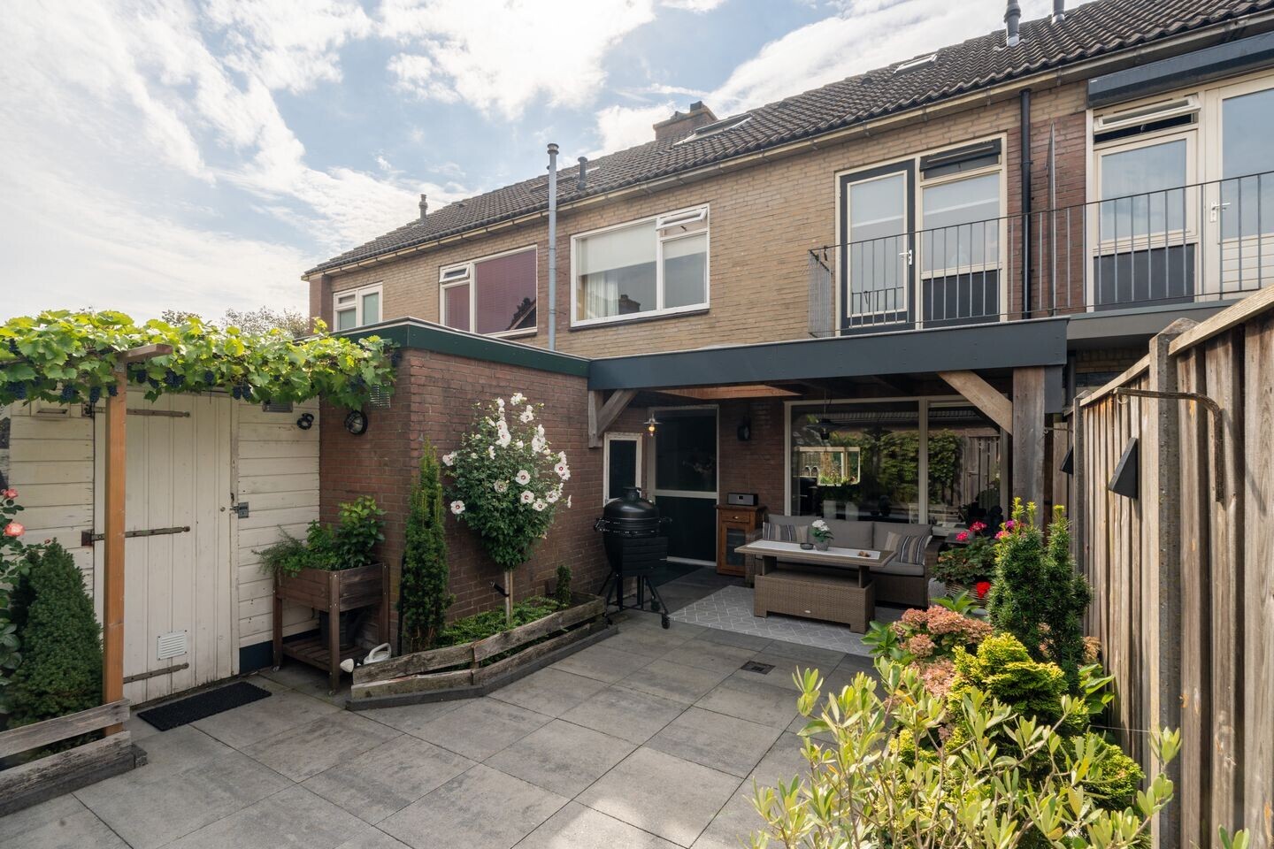 Tussenwoning te koop: Beekweide 4, Epe