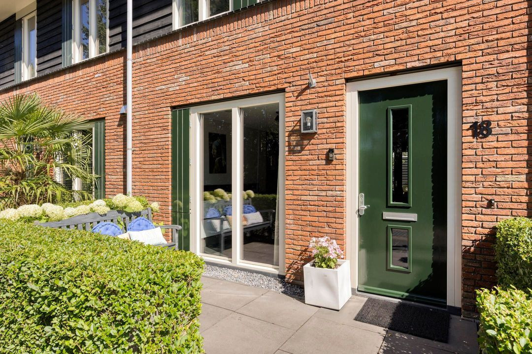 Tussenwoning te koop: Op den Hul 18, Heerde