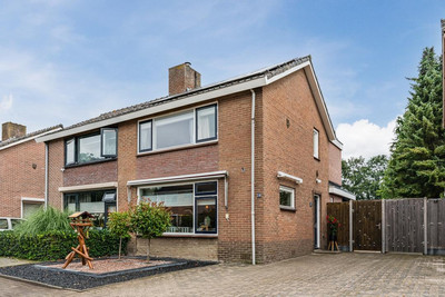Mezenweg 20