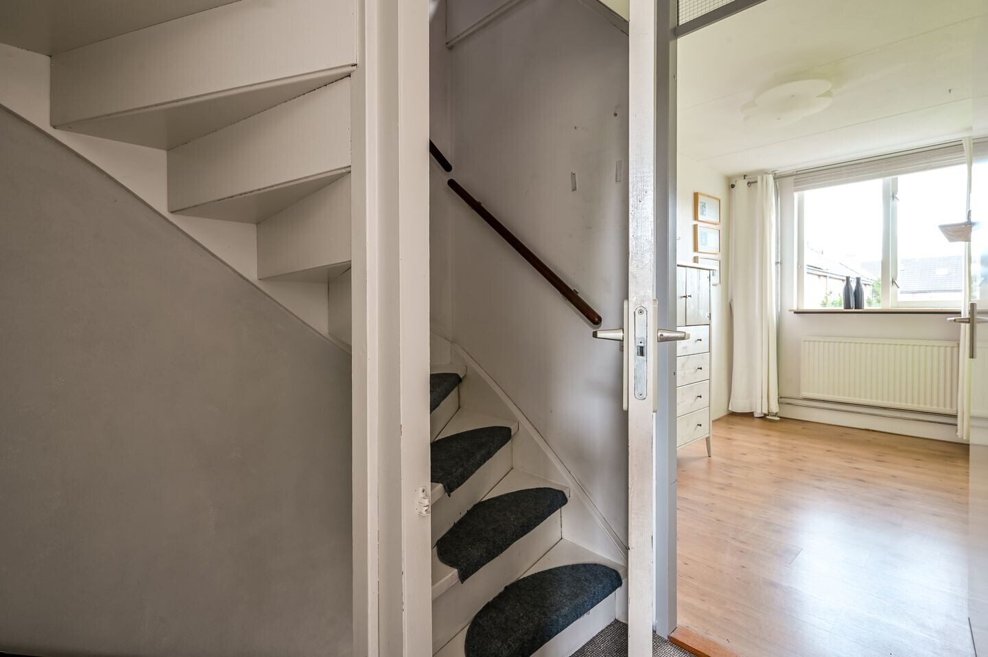 Tussenwoning te koop: Oostzeestraat 210, Lelystad