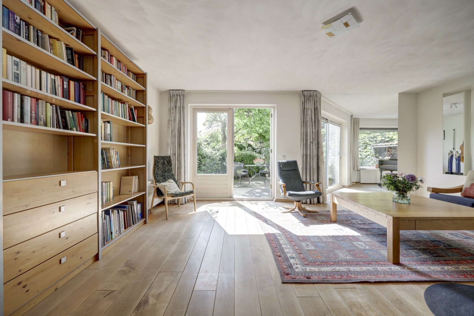 Tussenwoning te koop: Maasstraat 9, Lelystad
